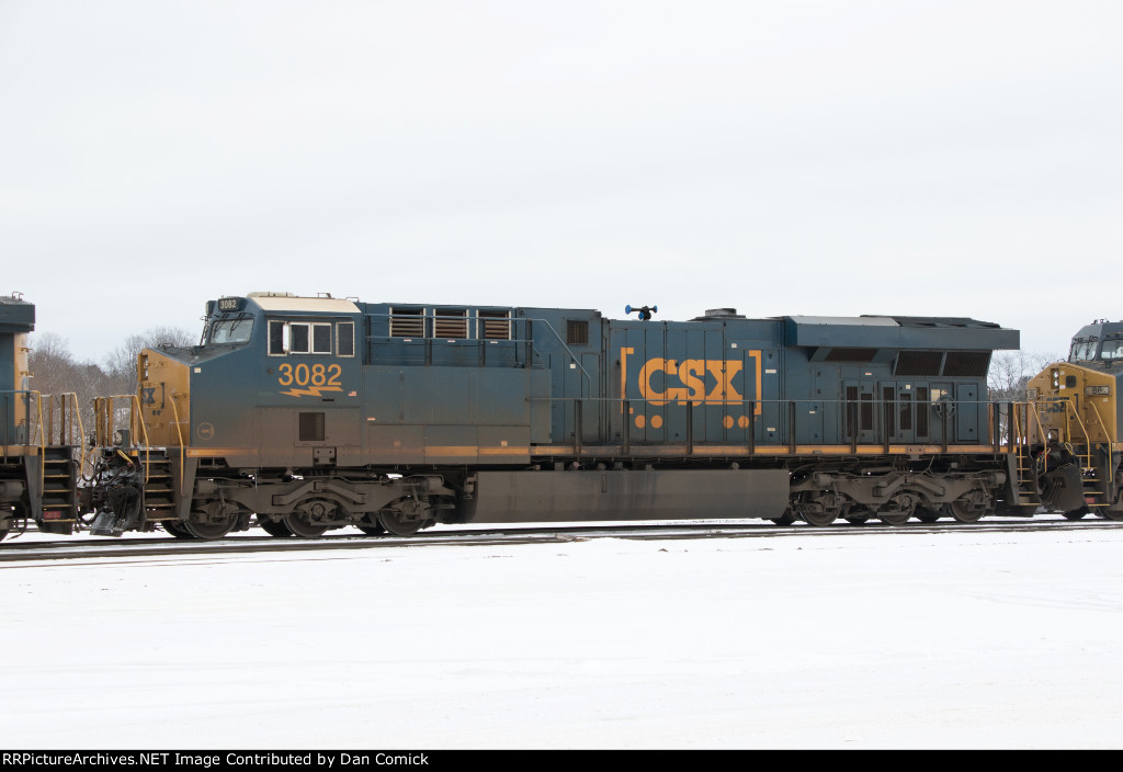 CSXT 3082